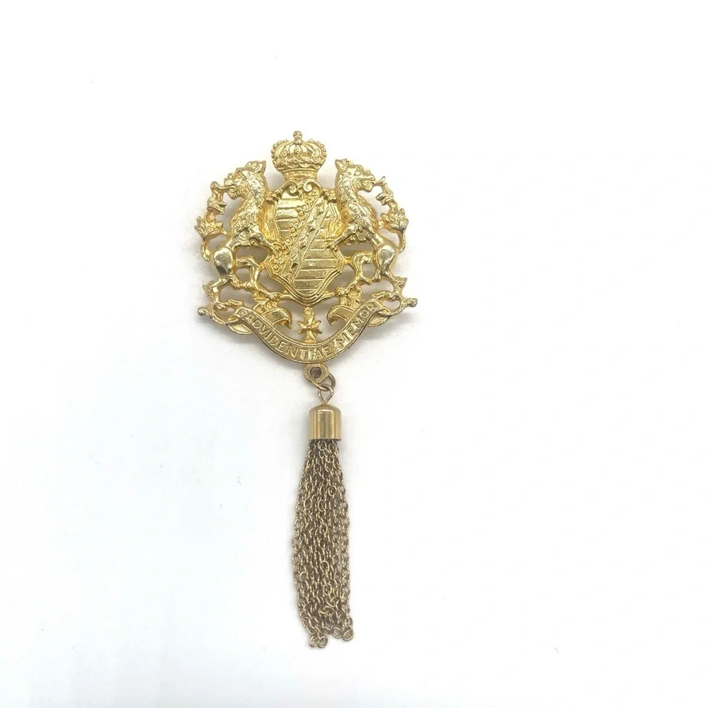 Vintage Rare Providentiae Memorabilia Crown Brooch
